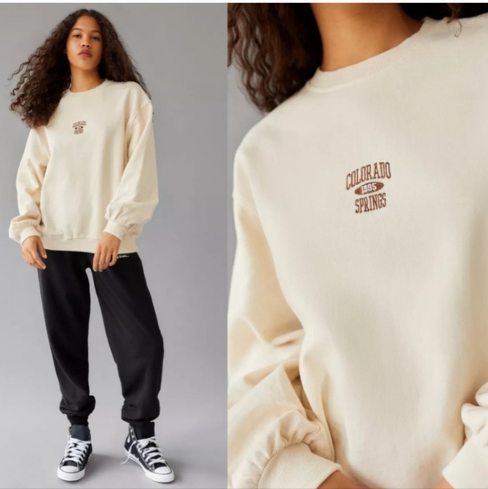 Urban Outfitters Colorado Springs Washed Crew Neck Sweatshirt L Beige
